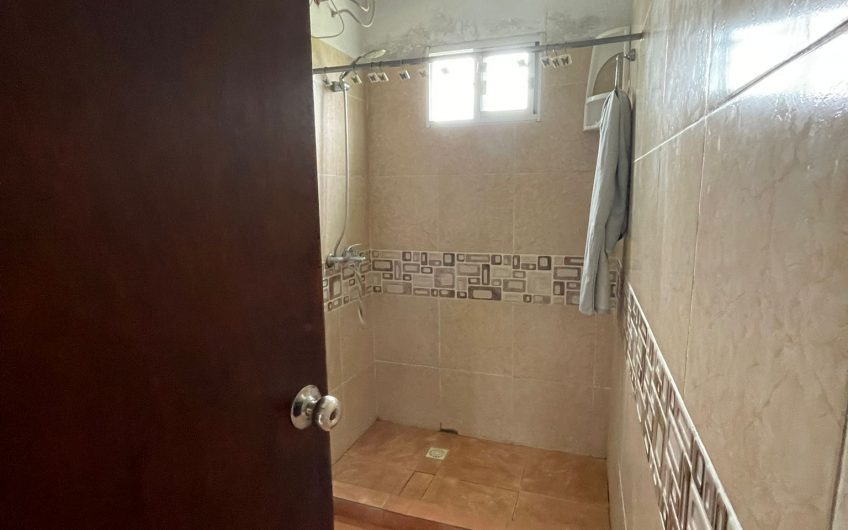 Casa en venta en Batlle y Ordoñez casi Sarandí